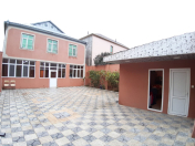 Satılır 9 otaqlı 300 m2 həyət evi Y.Günəşli