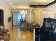 İcarəyə verilir 4 otaqlı 90 m2 köhnə tikili Gənclik m.