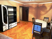 İcarəyə verilir 2 otaqlı 45 m2 köhnə tikili Elmlər Akademiyası m.