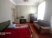 İcarəyə verilir 2 otaqlı 45 m2 köhnə tikili Yasamal r.