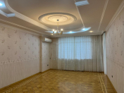 İcarəyə verilir 4 otaqlı 181 m2 yeni tikili Yasamal r.