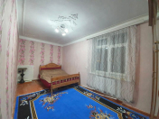 İcarəyə verilir 2 otaqlı 65 m2 köhnə tikili Elmlər Akademiyası m.