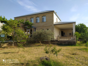 İcarəyə verilir 5 otaqlı 200 m2 bağ evi Novxanı
