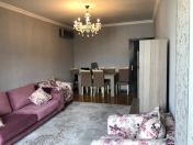 Satılır 2 otaqlı 60 m2 köhnə tikili Gənclik m.