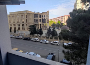 Satılır 1 otaqlı 45 m2 yeni tikili Qara Qarayev m.