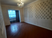 Satılır 2 otaqlı 60 m2 köhnə tikili Ukrayna dairəsi