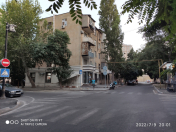 Satılır 2 otaqlı 45 m2 köhnə tikili Heydər Əliyev Mərkəzi