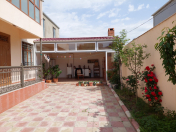 Satılır 5 otaqlı 230 m2 həyət evi Əhmədli m.