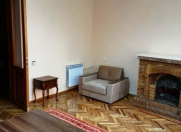 İcarəyə verilir 3 otaqlı 90 m2 köhnə tikili Elmlər Akademiyası m.