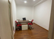 İcarəyə verilir 1 otaqlı 18 m2 ofis 28 May m.