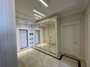 Satılır 2 otaqlı 98 m2 yeni tikili Gənclik m.