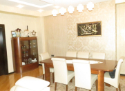 Satılır 7 otaqlı 260 m2 yeni tikili Tibb Universiteti