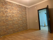 Satılır 3 otaqlı 80 m2 köhnə tikili Əhmədli m.