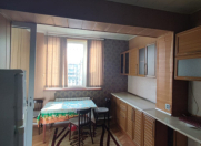 İcarəyə verilir 4 otaqlı 100 m2 köhnə tikili Yeni Yasamal