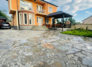 İcarəyə verilir 5 otaqlı 250 m2 villa Qəbələ