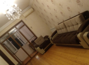 Satılır 2 otaqlı 44 m2 köhnə tikili Memar Əcəmi m.