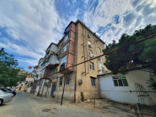 Satılır 2 otaqlı 50 m2 köhnə tikili Ayna Sultanova heykəli