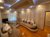 Satılır 2 otaqlı 60 m2 köhnə tikili Əhmədli m.