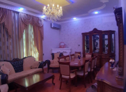 Satılır 8 otaqlı 360 m2 villa Bakıxanov