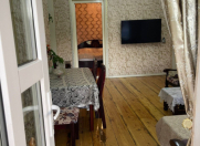 İcarəyə verilir 2 otaqlı 110 m2 bağ evi Buzovna