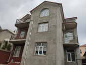Satılır 4 otaqlı 330 m2 həyət evi Badamdar