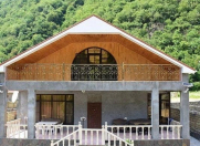 İcarəyə verilir 4 otaqlı 100 m2 həyət evi Qax