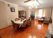 Satılır 4 otaqlı 170 m2 yeni tikili Zərifə Əliyeva adına park