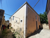 Satılır 6 otaqlı 1701 m2 həyət evi 28 Mall