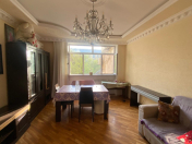 Satılır 2 otaqlı 60 m2 köhnə tikili Gənclik m.