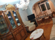 İcarəyə verilir 3 otaqlı 80 m2 köhnə tikili Neftçilər m.