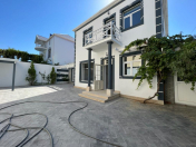 Satılır 5 otaqlı 200 m2 həyət evi Buzovna