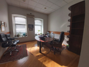 İcarəyə verilir 4 otaqlı 100 m2 ofis İçəri Şəhər m.