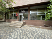 Satılır 1 otaqlı 180 m2 obyekt Gənclik m.