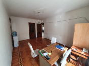 İcarəyə verilir 5 otaqlı 160 m2 ofis Elmlər Akademiyası m.