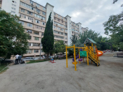 Satılır 2 otaqlı 65 m2 köhnə tikili Gənclik m.