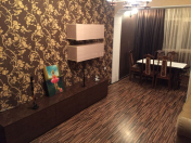 Satılır 2 otaqlı 65 m2 köhnə tikili Gənclik m.