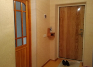 İcarəyə verilir 4 otaqlı 110 m2 köhnə tikili Səbail r.