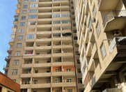 Satılır 4 otaqlı 170 m2 yeni tikili Tibb Universiteti