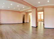 Satılır 1 otaqlı 160 m2 obyekt Nəsimi r.