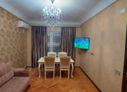 Satılır 3 otaqlı 75 m2 köhnə tikili Ayna Sultanova heykəli