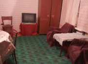 İcarəyə verilir 1 otaqlı 35 m2 köhnə tikili İnşaatçılar m.