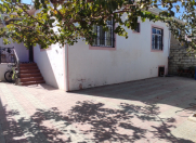 Satılır 4 otaqlı 120 m2 bağ evi Ramana