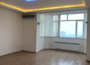 Satılır 6 otaqlı 250 m2 ofis Qara Qarayev m.