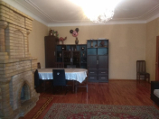 Satılır 3 otaqlı 98 m2 köhnə tikili Ulduz m.