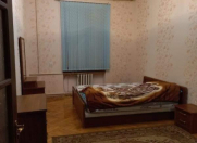 İcarəyə verilir 3 otaqlı 100 m2 köhnə tikili Sahil m.