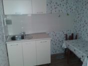 Satılır 2 otaqlı 80 m2 obyekt İnşaatçılar m.