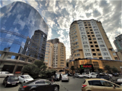 İcarəyə verilir 3 otaqlı 170 m2 yeni tikili 28 May m.