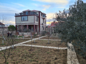 Satılır 7 otaqlı 380 m2 bağ evi Mərdəkan