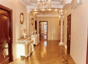 İcarəyə verilir 3 otaqlı 215 m2 yeni tikili Xətai r.