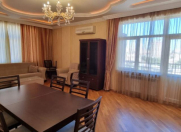 İcarəyə verilir 3 otaqlı 140 m2 yeni tikili Elmlər Akademiyası m.